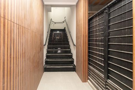 Studio para alugar com 27m², 1 quarto e sem vagaEscada