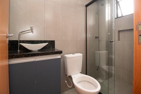 Banheiro Social de kitnet/studio para alugar com 1 quarto, 27m² em São Pedro, São José dos Pinhais