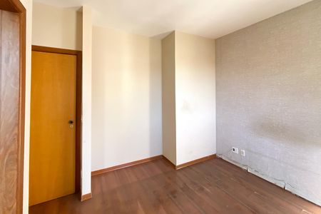 Apartamento à venda com 85m², 2 quartos e 2 vagas Apartamento à venda com 85m², 2 quartos e 2 vagasSuite