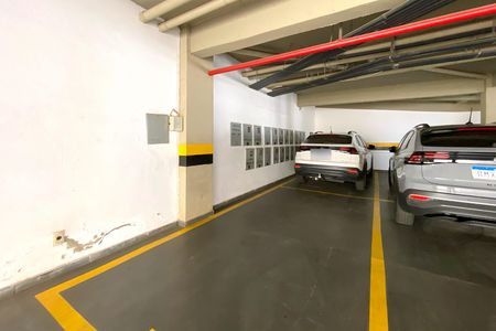 Apartamento à venda com 85m², 2 quartos e 2 vagas Apartamento à venda com 85m², 2 quartos e 2 vagasGaragem
