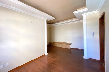 Apartamento à venda com 85m², 2 quartos e 2 vagas Apartamento à venda com 85m², 2 quartos e 2 vagasSala