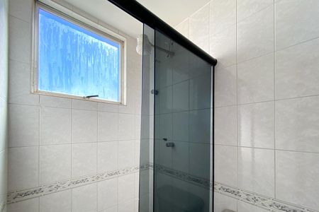 Apartamento à venda com 85m², 2 quartos e 2 vagas Apartamento à venda com 85m², 2 quartos e 2 vagasBanheiro da Suíte