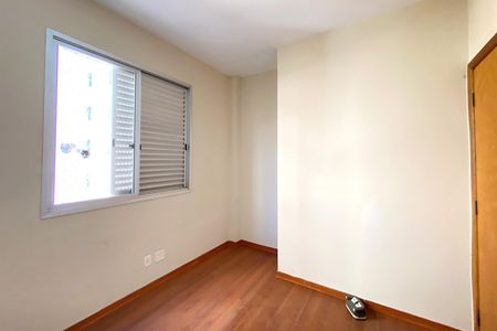 Apartamento à venda com 85m², 2 quartos e 2 vagas Apartamento à venda com 85m², 2 quartos e 2 vagasQuarto 2