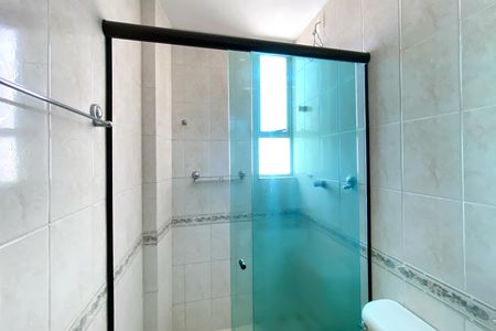 Apartamento à venda com 85m², 2 quartos e 2 vagas Apartamento à venda com 85m², 2 quartos e 2 vagasBanheiro