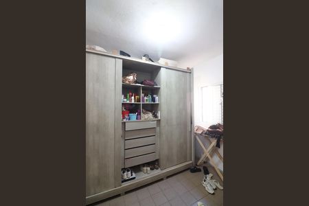 Casa à venda com 213m², 4 quartos e 2 vagasQuarto 1 Closet