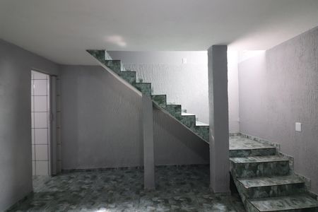 Casa à venda com 213m², 4 quartos e 2 vagasSala Casa 2