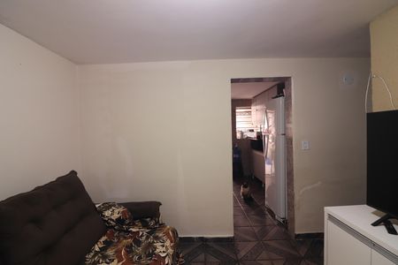 Casa à venda com 213m², 4 quartos e 2 vagasSala 