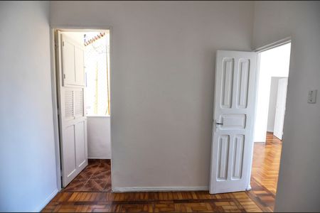 Quarto 1 de apartamento para alugar com 2 quartos, 52m² em Imperial de São Cristóvão, Rio de Janeiro