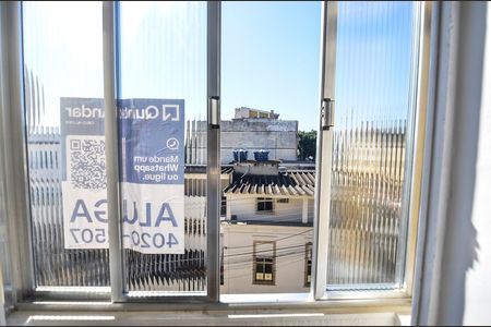 Sala de apartamento para alugar com 2 quartos, 52m² em Imperial de São Cristóvão, Rio de Janeiro
