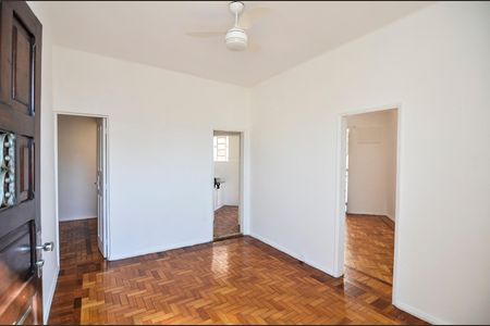 Sala de apartamento para alugar com 2 quartos, 52m² em Imperial de São Cristóvão, Rio de Janeiro