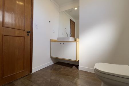 Banheiro da Suíte de apartamento à venda com 3 quartos, 134m² em Vila Augusta, Guarulhos