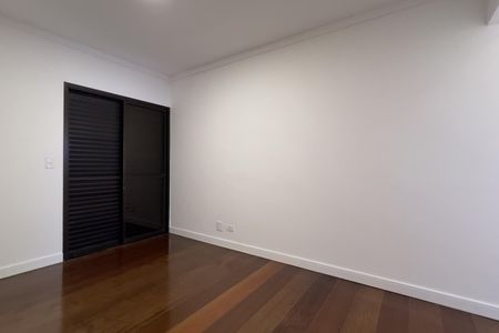 Apartamento à venda com 134m², 3 quartos e 2 vagas Apartamento à venda com 134m², 3 quartos e 2 vagasSuíte