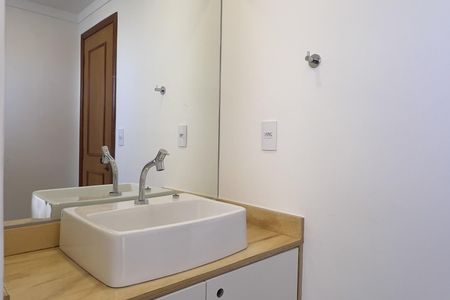 Apartamento à venda com 134m², 3 quartos e 2 vagas Apartamento à venda com 134m², 3 quartos e 2 vagasBanheiro