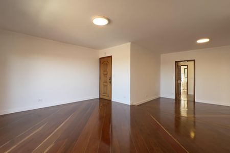 Apartamento à venda com 134m², 3 quartos e 2 vagas Apartamento à venda com 134m², 3 quartos e 2 vagasSala