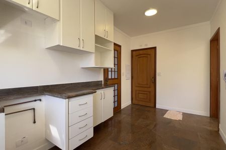 Apartamento à venda com 134m², 3 quartos e 2 vagas Apartamento à venda com 134m², 3 quartos e 2 vagasCozinha