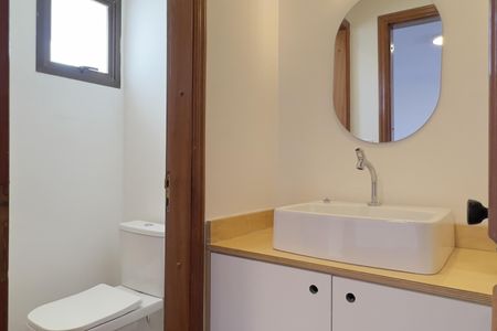 Apartamento à venda com 134m², 3 quartos e 2 vagas Apartamento à venda com 134m², 3 quartos e 2 vagasLavabo