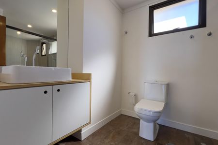 Apartamento à venda com 134m², 3 quartos e 2 vagas Apartamento à venda com 134m², 3 quartos e 2 vagasBanheiro da Suíte