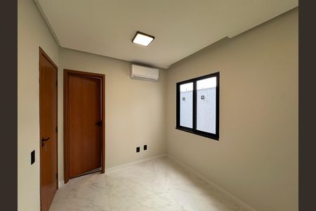Suíte 2 (canadense) de casa de condomínio para alugar com 3 quartos, 145m² em Vargem Pequena, Rio de Janeiro