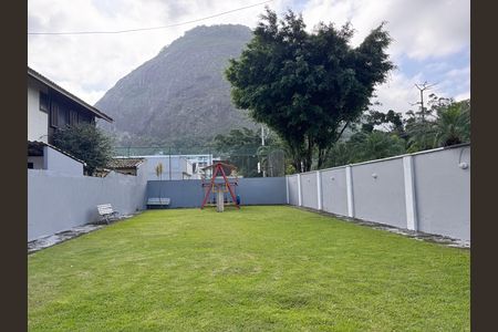 Área comum de casa de condomínio para alugar com 3 quartos, 145m² em Vargem Pequena, Rio de Janeiro