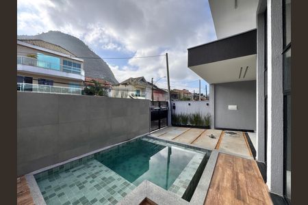 Casa de condomínio para alugar com 145m², 3 quartos e 1 vaga Casa de condomínio para alugar com 145m², 3 quartos e 1 vagaÁrea externa
