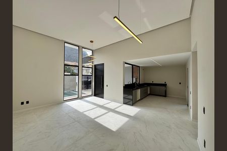 Casa de Condomínio para alugar com 3 quartos, 145m² em Vargem Pequena, Rio de Janeiro
