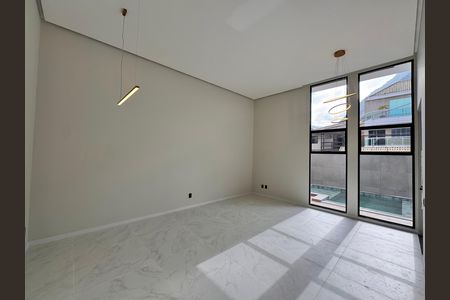 Sala de casa de condomínio para alugar com 3 quartos, 145m² em Vargem Pequena, Rio de Janeiro