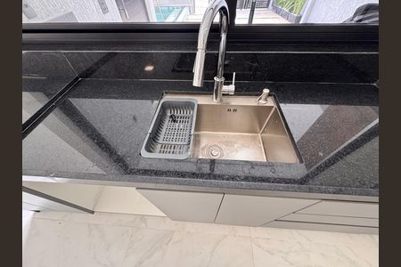 Cozinha de casa de condomínio para alugar com 3 quartos, 145m² em Vargem Pequena, Rio de Janeiro
