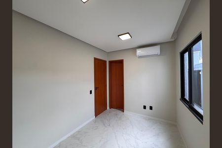 Casa de condomínio para alugar com 145m², 3 quartos e 1 vaga Casa de condomínio para alugar com 145m², 3 quartos e 1 vagaSuíte 2 (canadense)