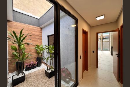 Corredor / Jardim de Inverno de casa de condomínio para alugar com 3 quartos, 145m² em Vargem Pequena, Rio de Janeiro