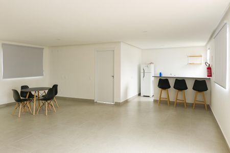 Apartamento para alugar com 40m², 2 quartos e sem vaga Apartamento para alugar com 40m², 2 quartos e sem vagaÁrea comum - Salão de festas
