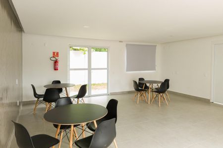 Apartamento para alugar com 40m², 2 quartos e sem vaga Apartamento para alugar com 40m², 2 quartos e sem vagaÁrea comum - Salão de festas