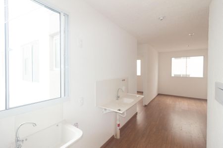 Apartamento para alugar com 40m², 2 quartos e sem vaga Apartamento para alugar com 40m², 2 quartos e sem vagaCozinha e Área de Serviço