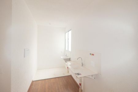 Apartamento para alugar com 40m², 2 quartos e sem vaga Apartamento para alugar com 40m², 2 quartos e sem vagaCozinha e Área de Serviço