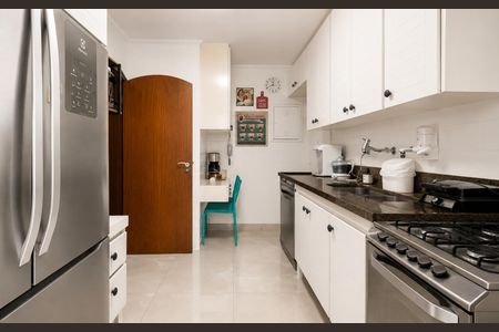 Apartamento à venda com 164m², 3 quartos e 2 vagas Apartamento à venda com 164m², 3 quartos e 2 vagasCozinha