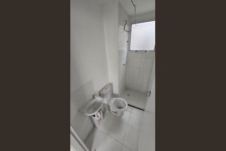 Banheiro de apartamento à venda com 2 quartos, 40m² em Jardim Rossin, Campinas