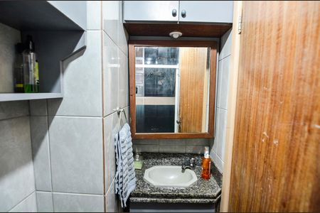 Banheiro Social de apartamento à venda com 3 quartos, 87m² em Tijuca, Rio de Janeiro