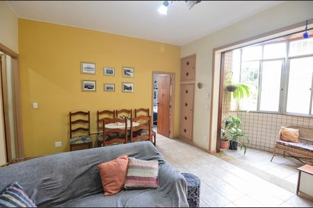 Apartamento à venda com 87m², 3 quartos e sem vaga Apartamento à venda com 87m², 3 quartos e sem vagaSala