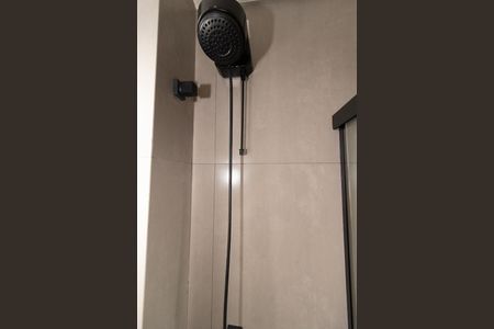 Detalhe do banheiro de kitnet/studio para alugar com 1 quarto, 27m² em São Pedro, São José dos Pinhais