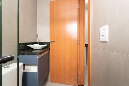 Banheiro Social de kitnet/studio para alugar com 1 quarto, 27m² em São Pedro, São José dos Pinhais
