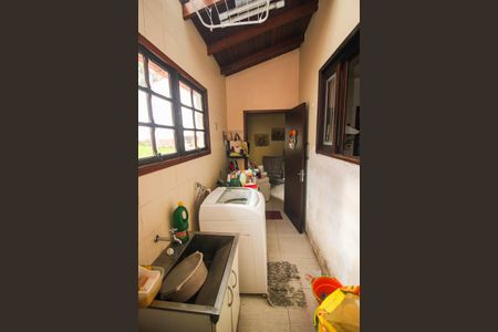 Área de Serviço de casa de condomínio para alugar com 4 quartos, 122m² em Santo Antônio, Porto Alegre