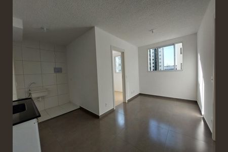 Sala de apartamento à venda com 2 quartos, 34m² em Jardim São Luís, São Paulo