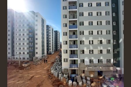 Vista de apartamento à venda com 2 quartos, 34m² em Jardim São Luís, São Paulo