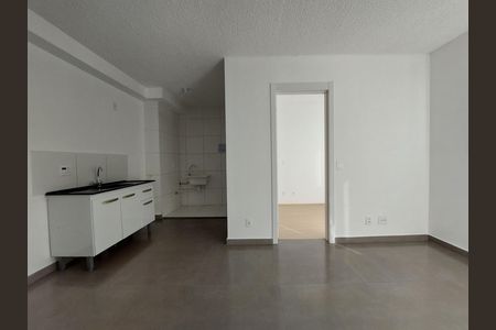 Sala de apartamento à venda com 2 quartos, 34m² em Jardim São Luís, São Paulo