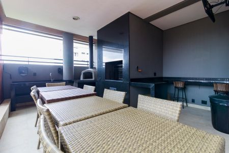 Apartamento para alugar com 92m², 2 quartos e 2 vagasÁrea comum - Churrasqueira