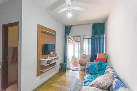 Casa à venda com 150m², 1 quarto e 2 vagasSala
