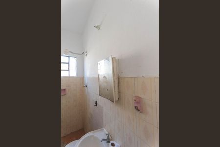 Casa à venda com 150m², 1 quarto e 2 vagasCasa 2- Banheiro