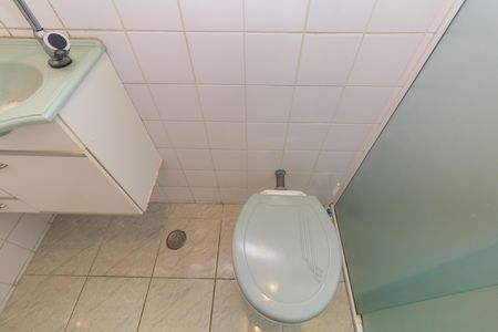 Casa de condomínio à venda com 61m², 2 quartos e 1 vagaBanheiro