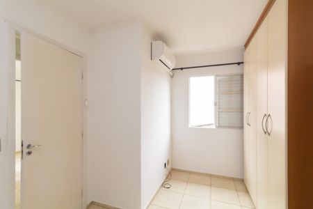 Casa de condomínio à venda com 61m², 2 quartos e 1 vagaQuarto 2