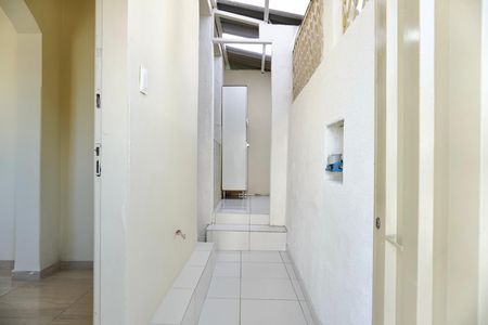 Casa para alugar com 85m², 2 quartos e sem vaga Casa para alugar com 85m², 2 quartos e sem vagaCorredor