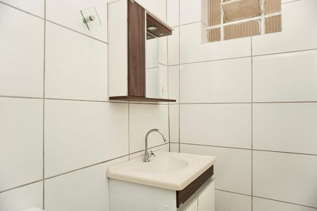 Casa para alugar com 85m², 2 quartos e sem vaga Casa para alugar com 85m², 2 quartos e sem vagaBanheiro Social